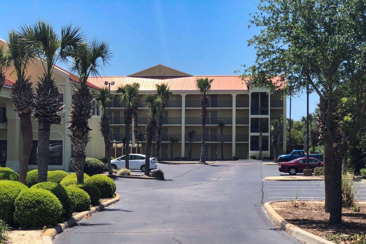 Quality Inn & Suites Miramar Beach Exteriör bild